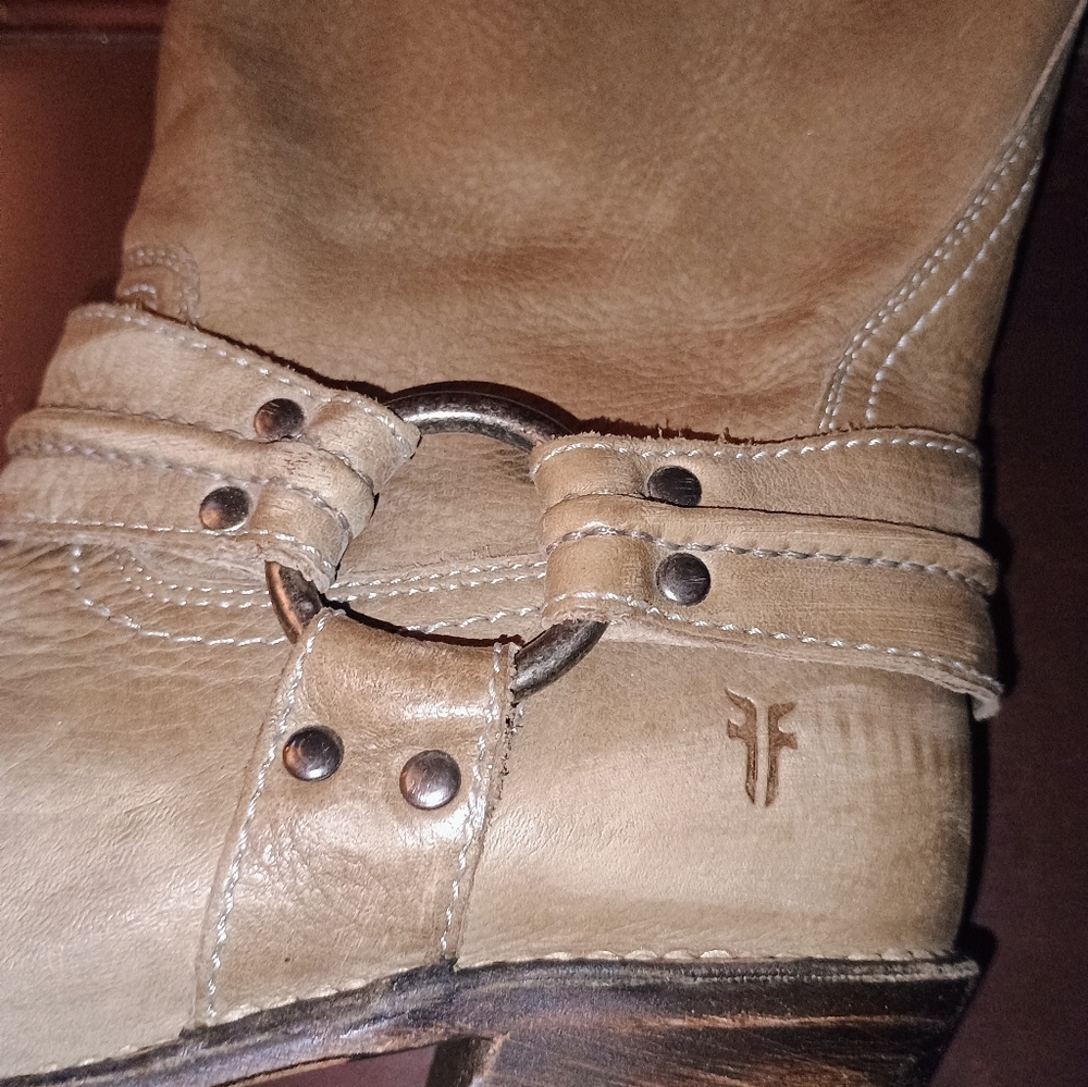 Frye Brand Boots , Leather, "Carmen" Grayish , Tan, Boots! - Picture 13 of 14